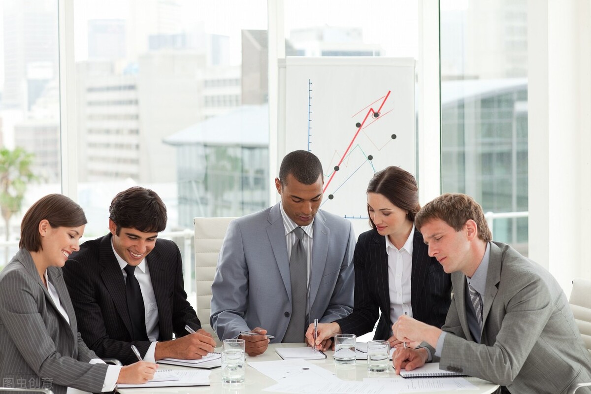 一条永恒的宇宙法则（22：78），致富的根本，它也叫二八定律