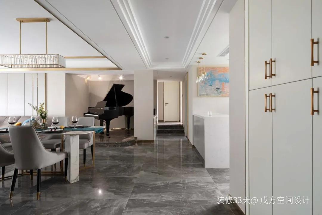 想要轻奢但预算低怎么办？金属、鎏金、大理石、钢琴、皮革、木地