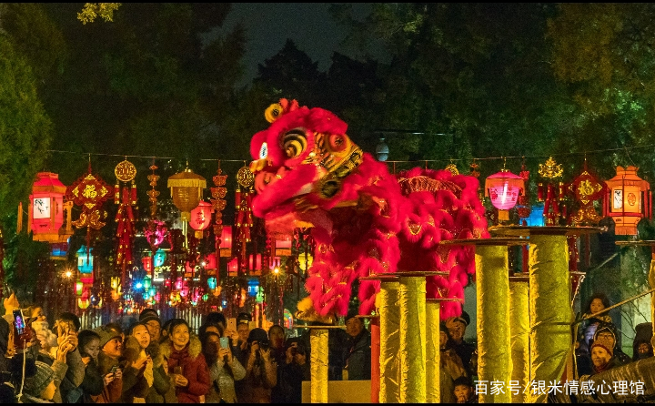 元宵节舞龙舞狮的起源,春节舞狮的由来