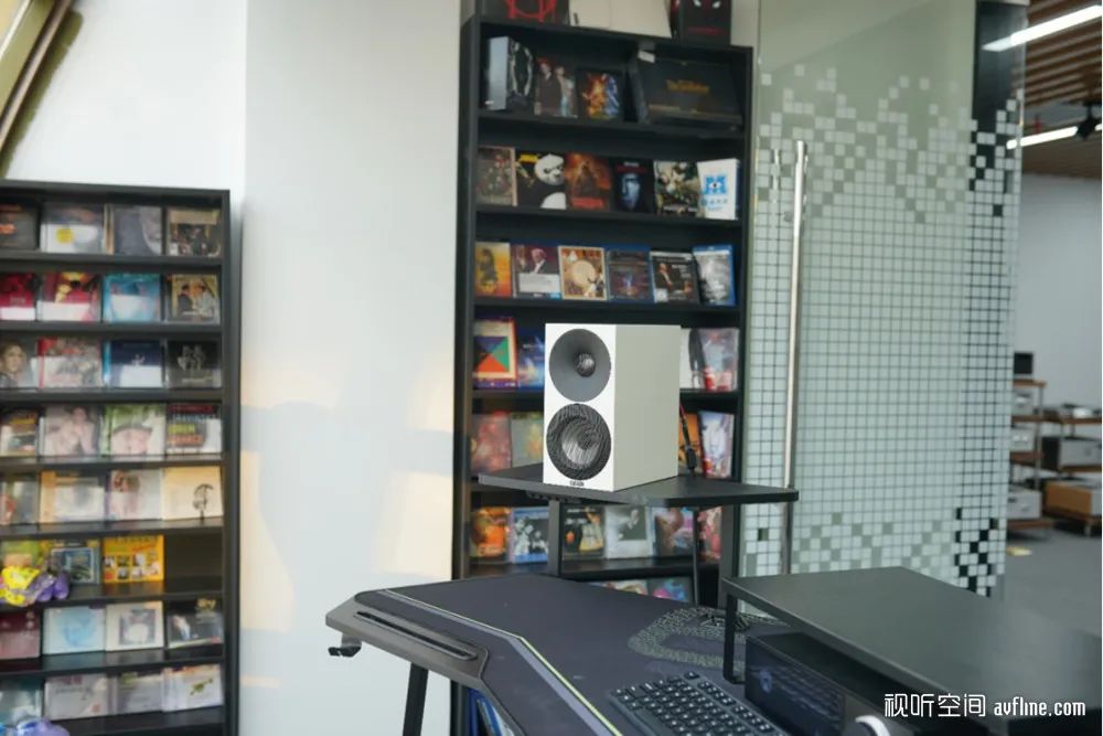 鍙戠儳澶у笀鎺㈠簵,浼楄揪褰遍煶