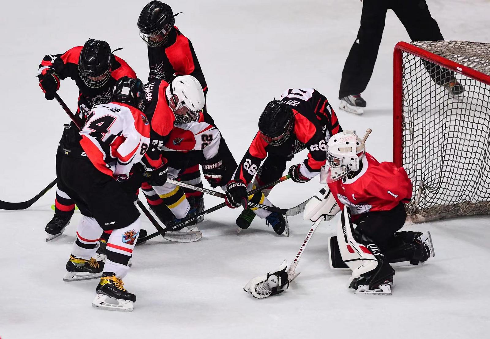 冰球比赛热场,沈阳冰球比赛2024