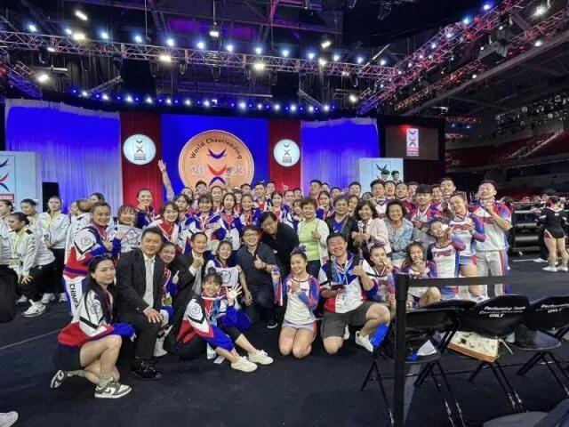 台湾拉拉队赴美夺金换歌后续,台湾拉拉队美国领奖