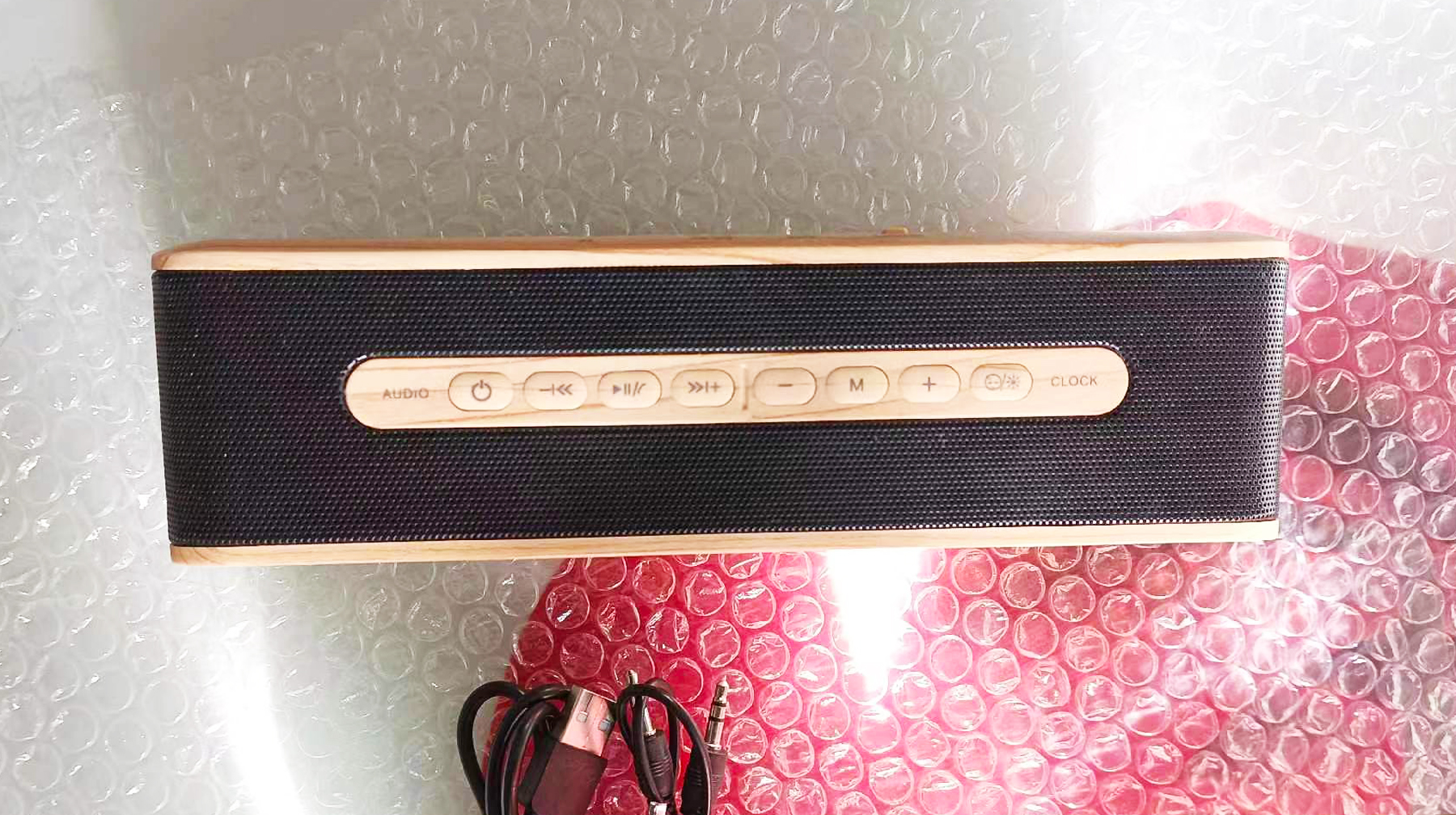 高颜值复古蓝牙音箱,木制山水音响