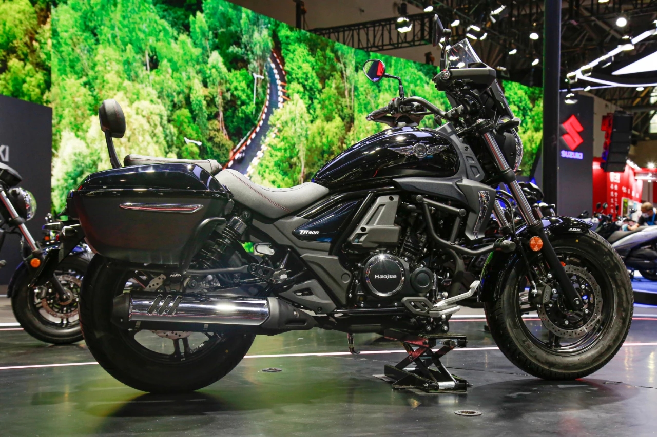 豪爵大动作,摩托车骚操作搞笑