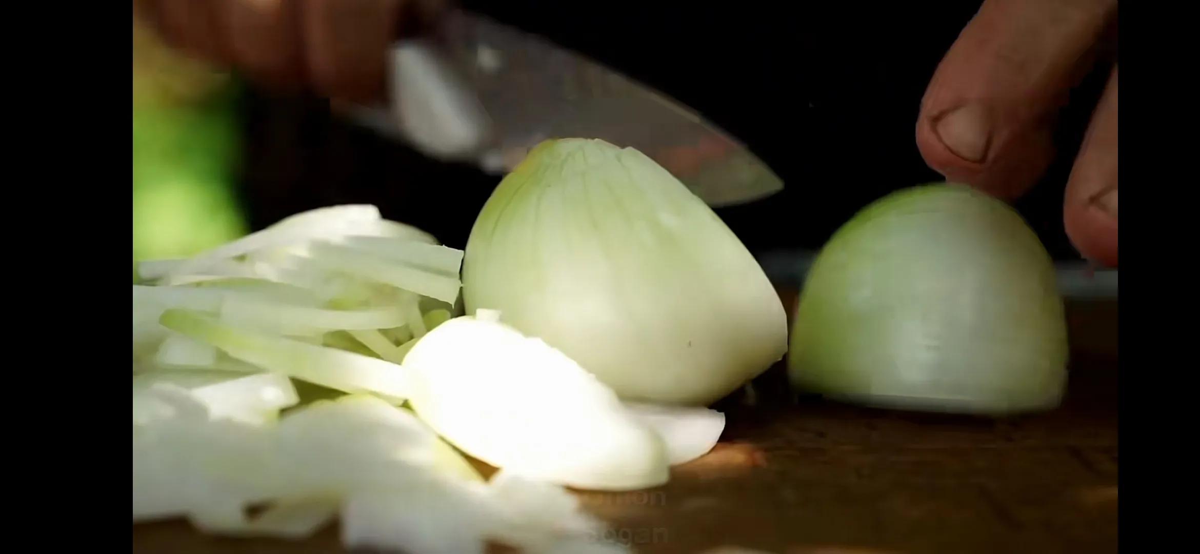 鸡腿手抓饭最正宗的做法,新疆锅巴抓饭的正宗做法