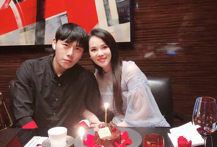 伊能静哈林蔡康永,采访哈林讲述和伊能静恋爱过程