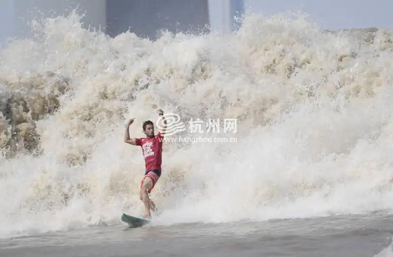 中华经典诗词的力量震撼人心,有社会影响力的中华经典诗词