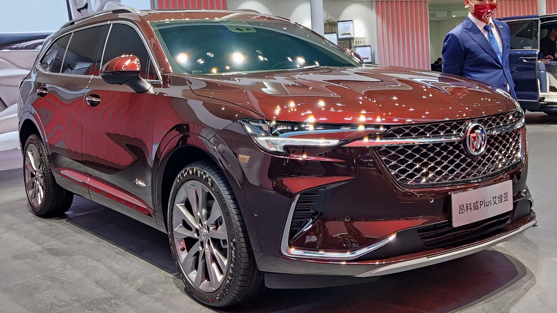 长途自驾，买什么SUV更靠谱？四驱+AT，省油耐造，选它们就对了