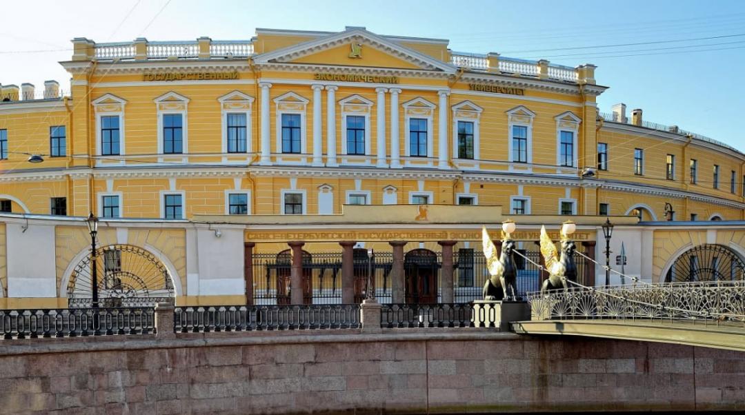 俄罗斯留学真实案例经济学专业,俄罗斯留学经济学专业就业方向