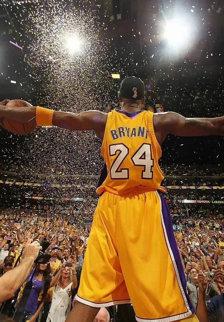 勒布朗詹姆斯,是什么让他幸运的当了十年的联盟第一人