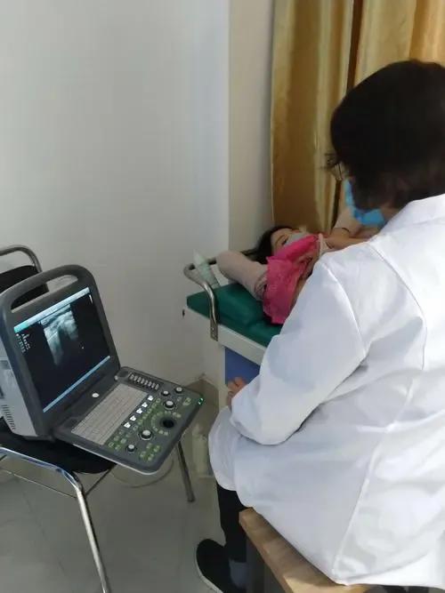 *狼色**医生猥亵女子，吮吸其隐私部位，女子报警后还拒不承认