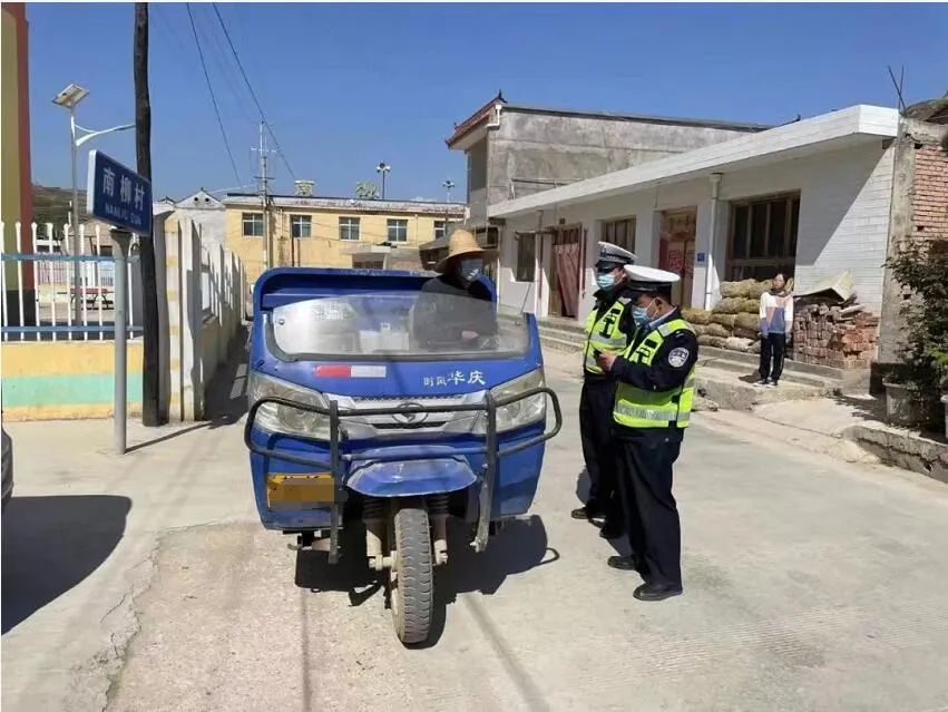 交通安保工作前24小时开展情况,小长假道路交通安保工作首日告捷