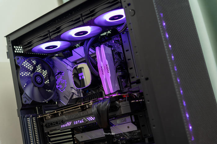 微星z690刀锋可以用1070ti吗,微星z690刀锋钛对比吹雪