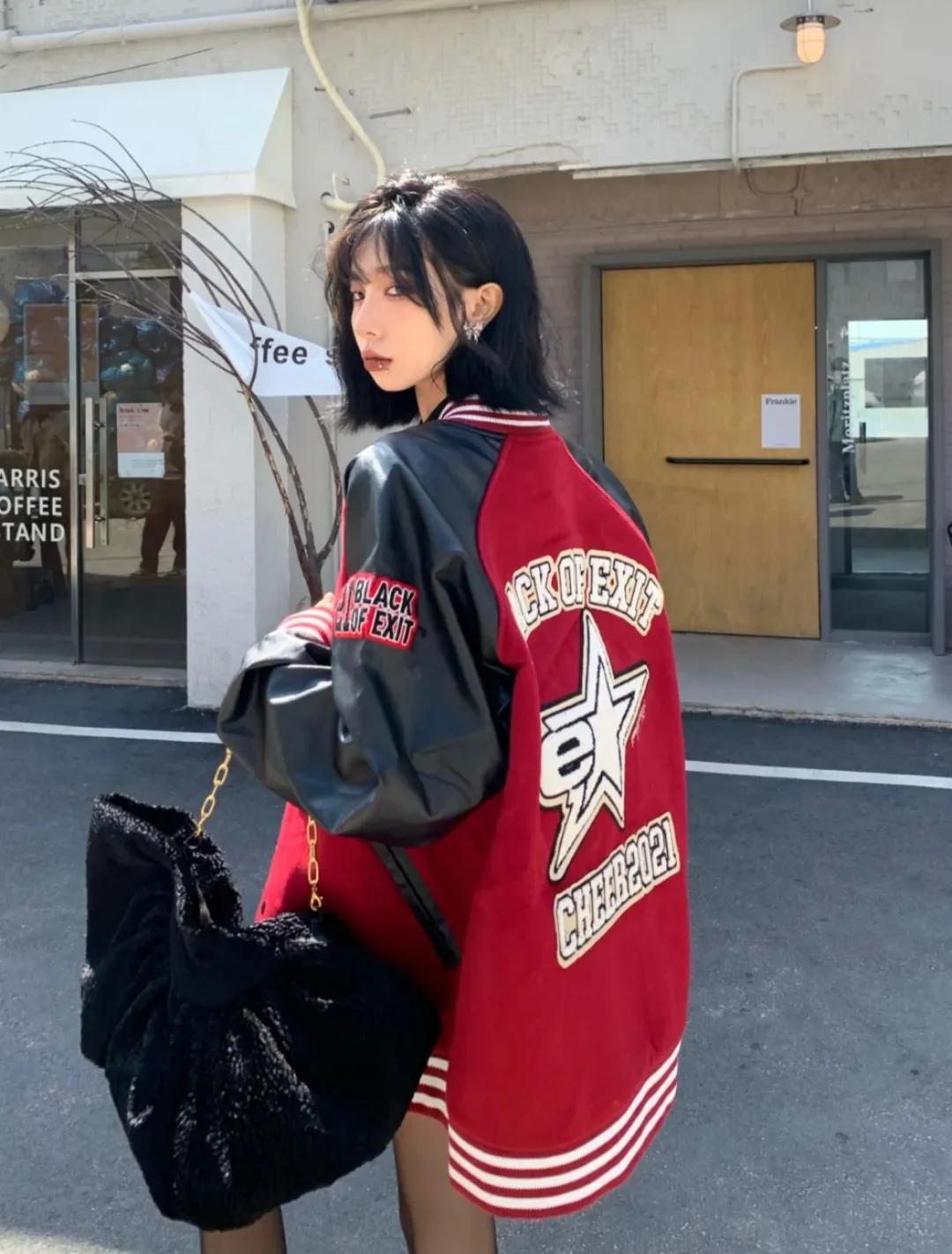 新年当然是穿红色最应景！不过节也想穿