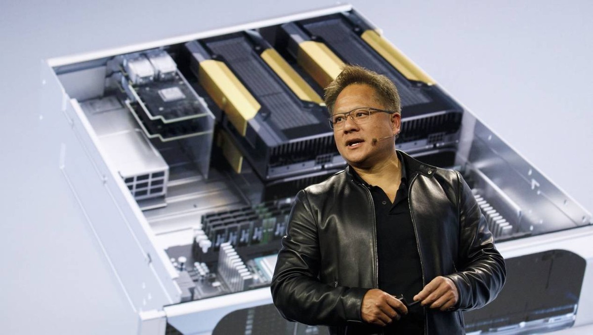 芯片制裁将扩大，布林肯大放厥词，英伟达高管发出警告