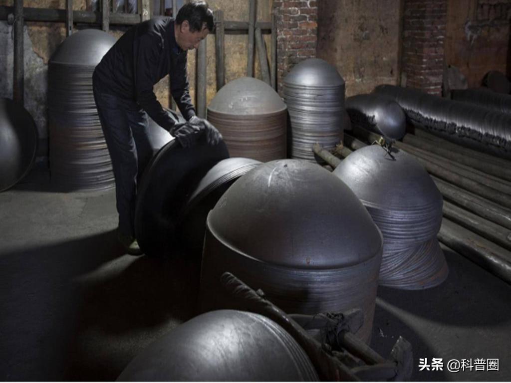 央视曝光废油桶铁锅,曝光铁锅变夺命锅的事件