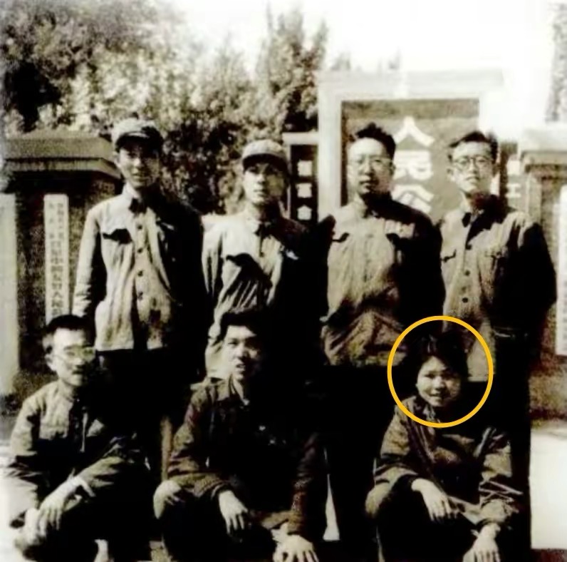 央视主播邢质斌的经历,央视原主播邢质斌简历