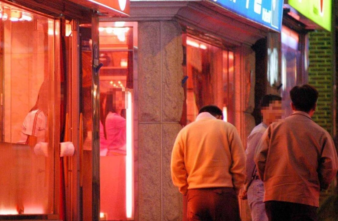 2002年韩日世界杯韩国vs西班牙,韩国人自己评价02年韩国足球事件