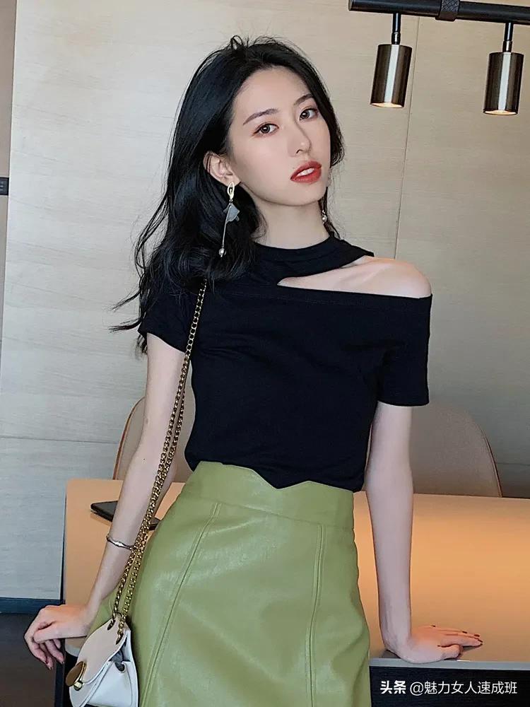 一字肩t恤上衣高级感春款,露肩上衣新款一字肩短袖