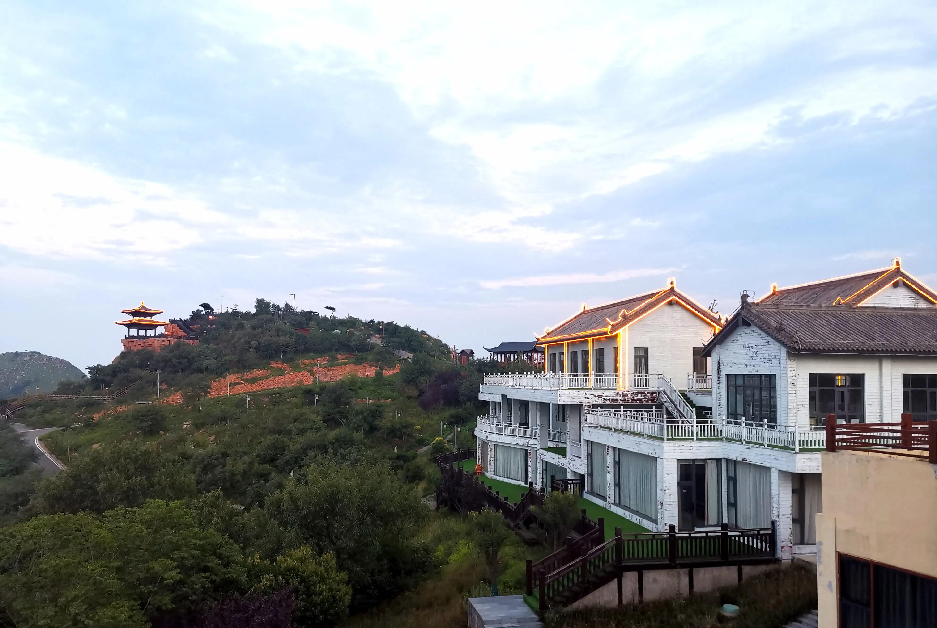 洛阳万安山好去处,洛阳万安山七彩大峡谷