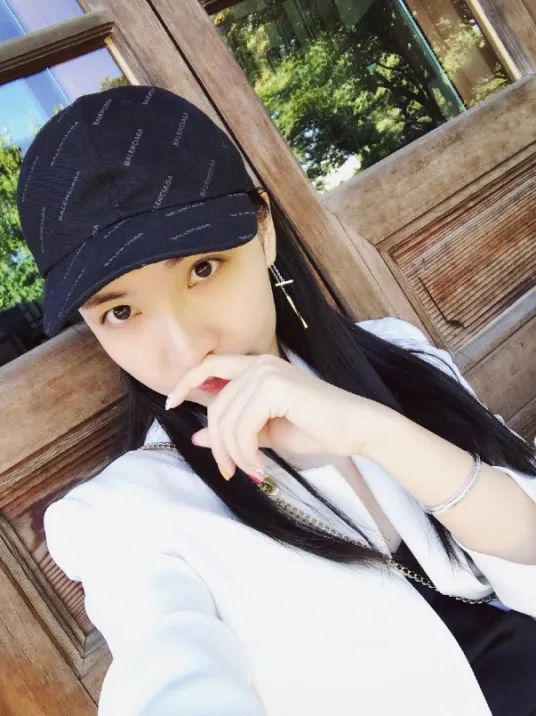 娱乐圈隐藏太深的十对亲姐妹,共闯娱乐圈的15对明星亲姐妹