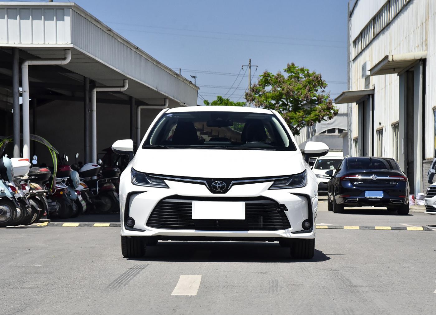 花9万买二手车值得吗,丰田卡罗拉裸车价最低多少