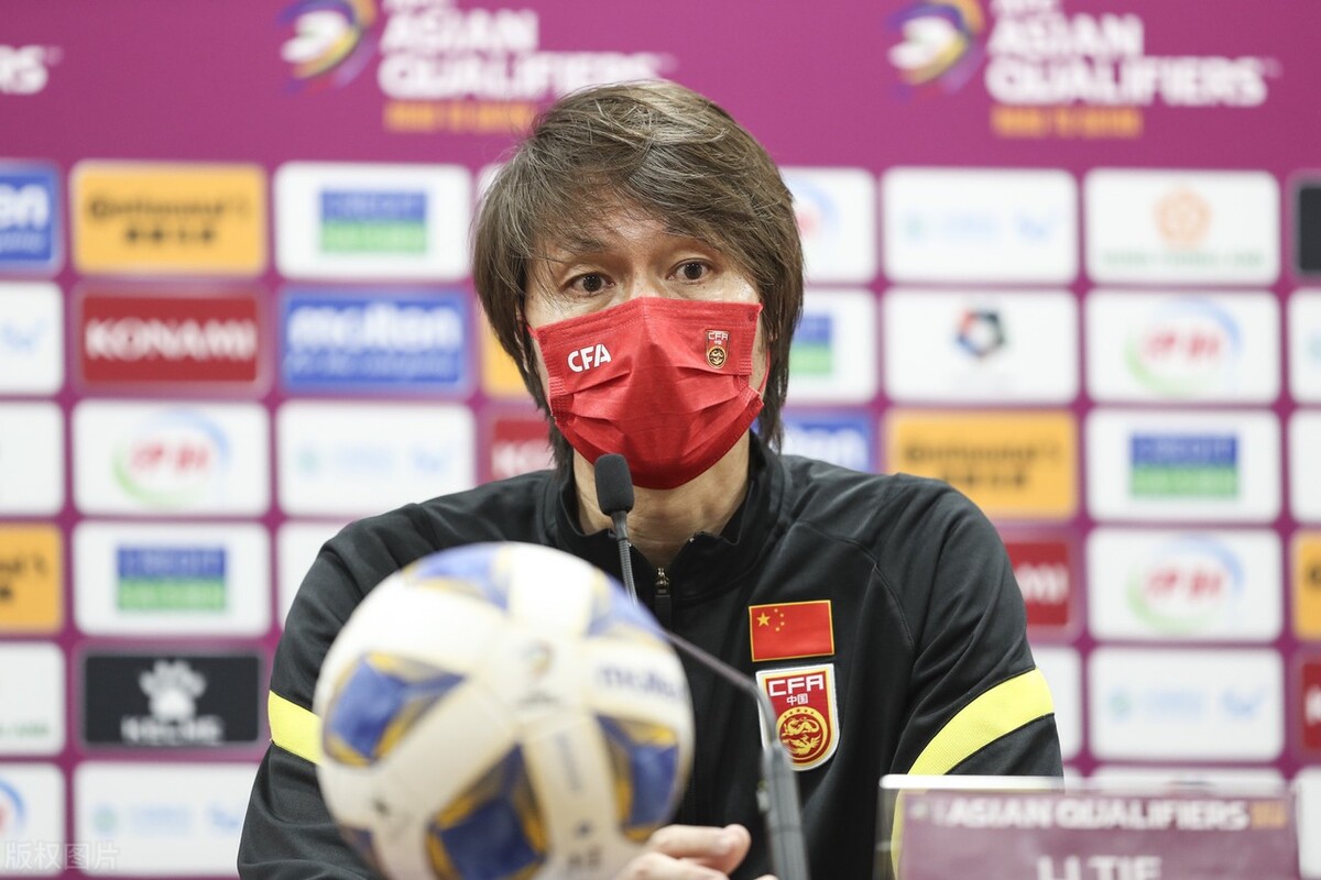 难道中国足球界只有一个李铁吗？