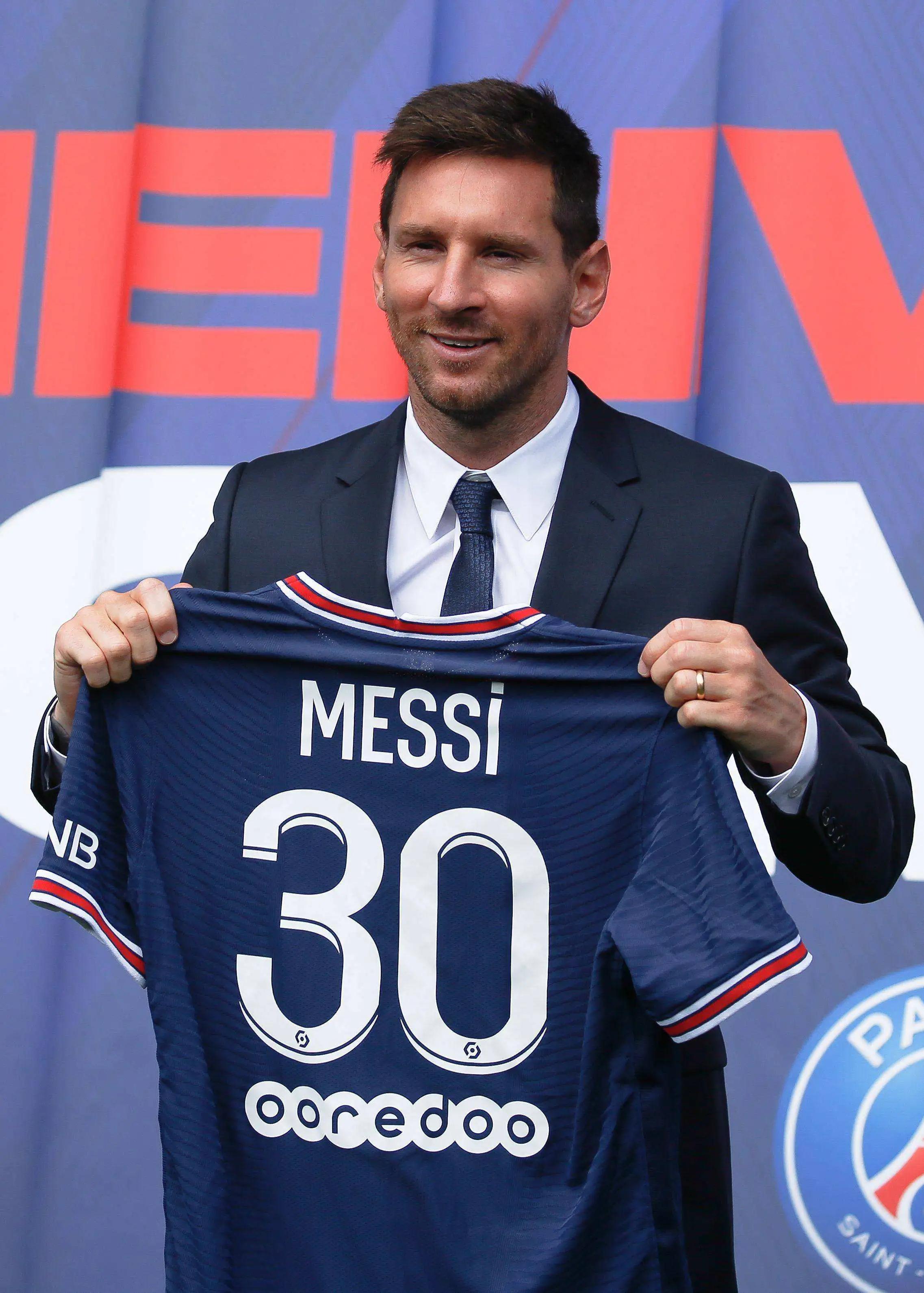 内马尔采访中谈到梅西潸然落泪,内马尔的经历和故事