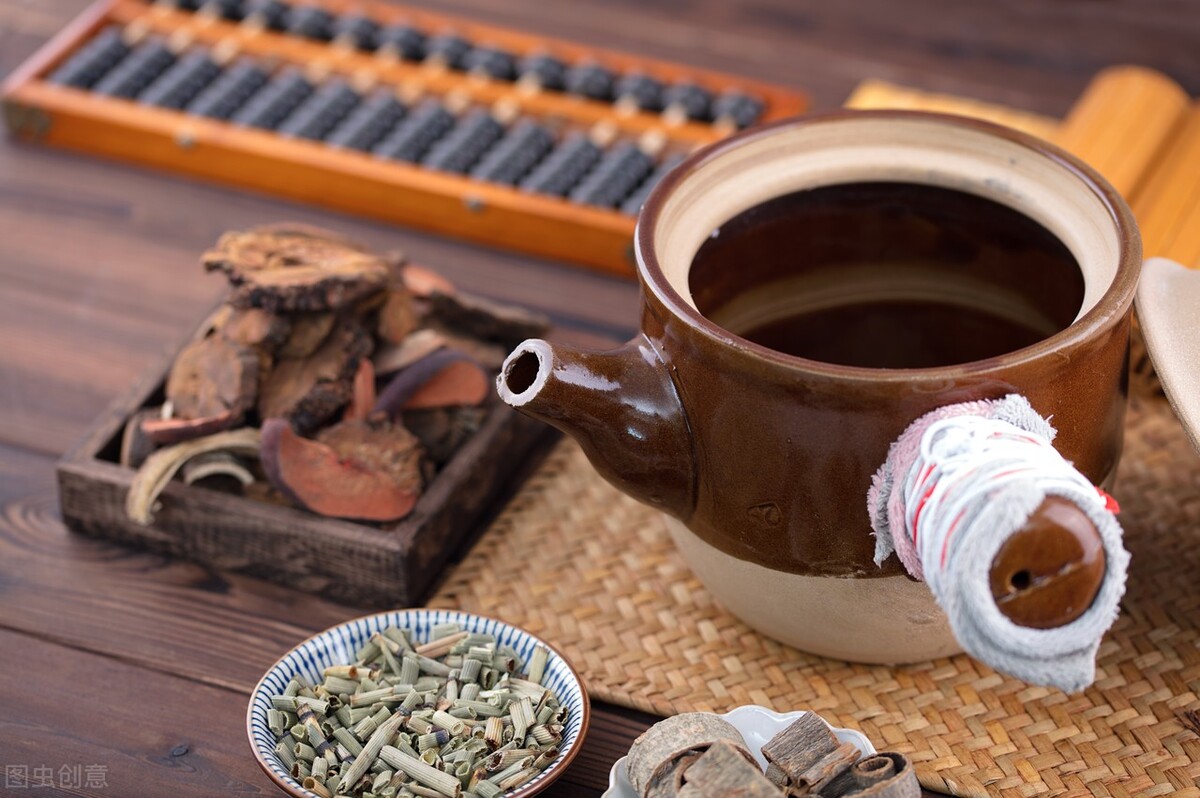 输卵管通而不畅药物治疗,输卵管通而不畅吃什么活血化瘀