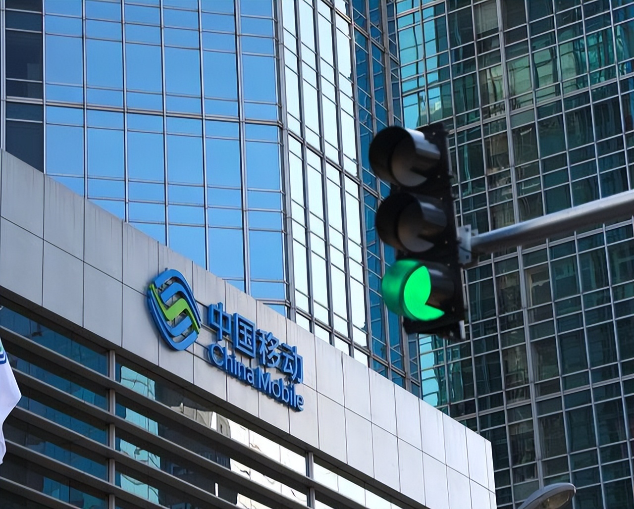 4g升级成5g需要换卡吗,4g升级5g后还是4g网络