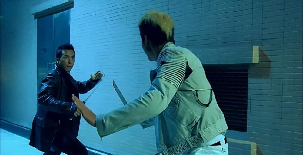 吴京的父亲是谁简介,吴京是哪里人他的父母是谁