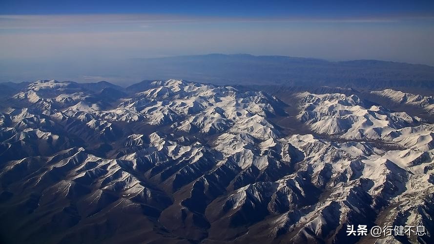 解析人生如梦一樽还酹江月,念奴娇赤壁怀古朗诵一樽还酹江月