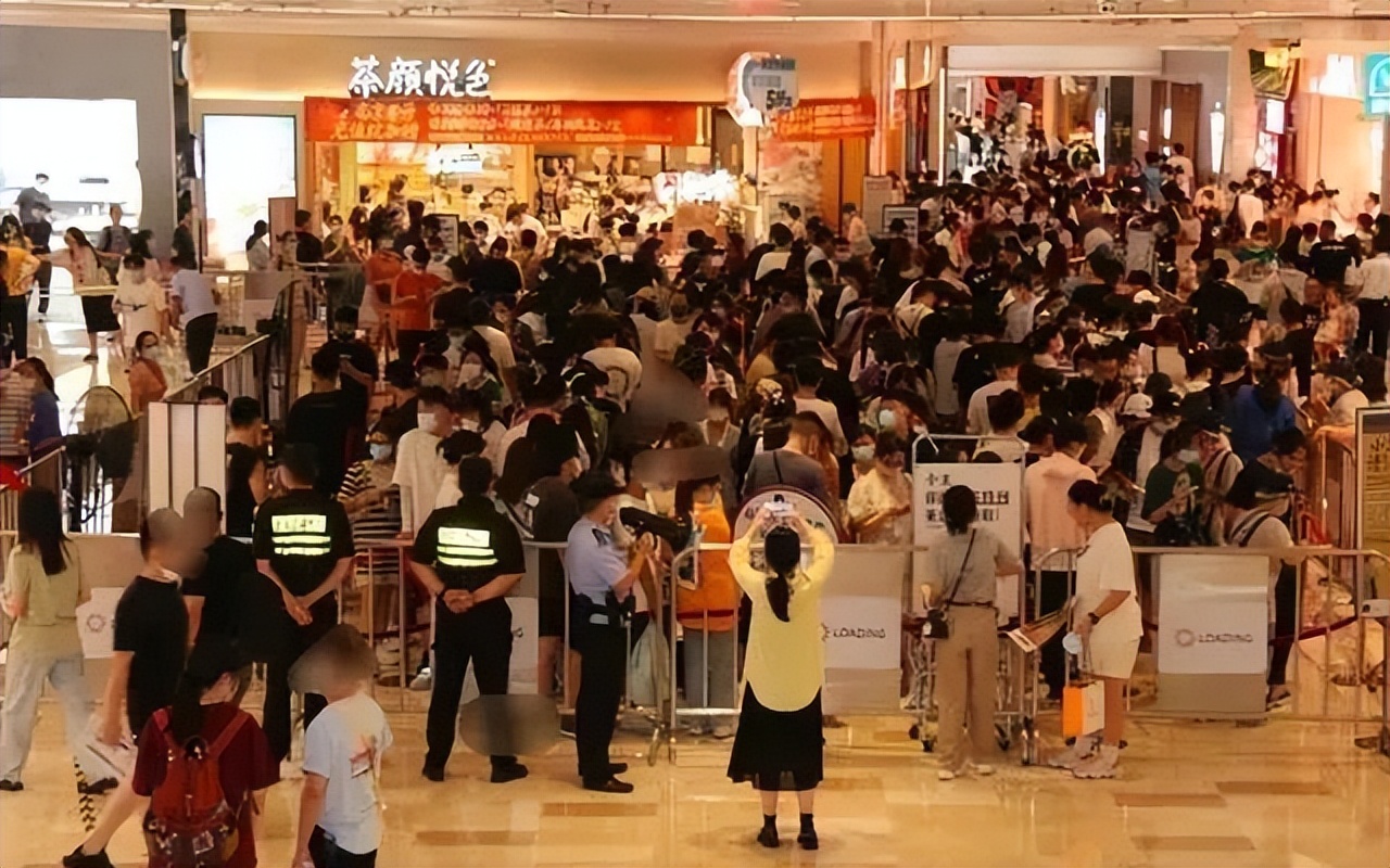 五菱跨界版本,五菱跨界制造图片