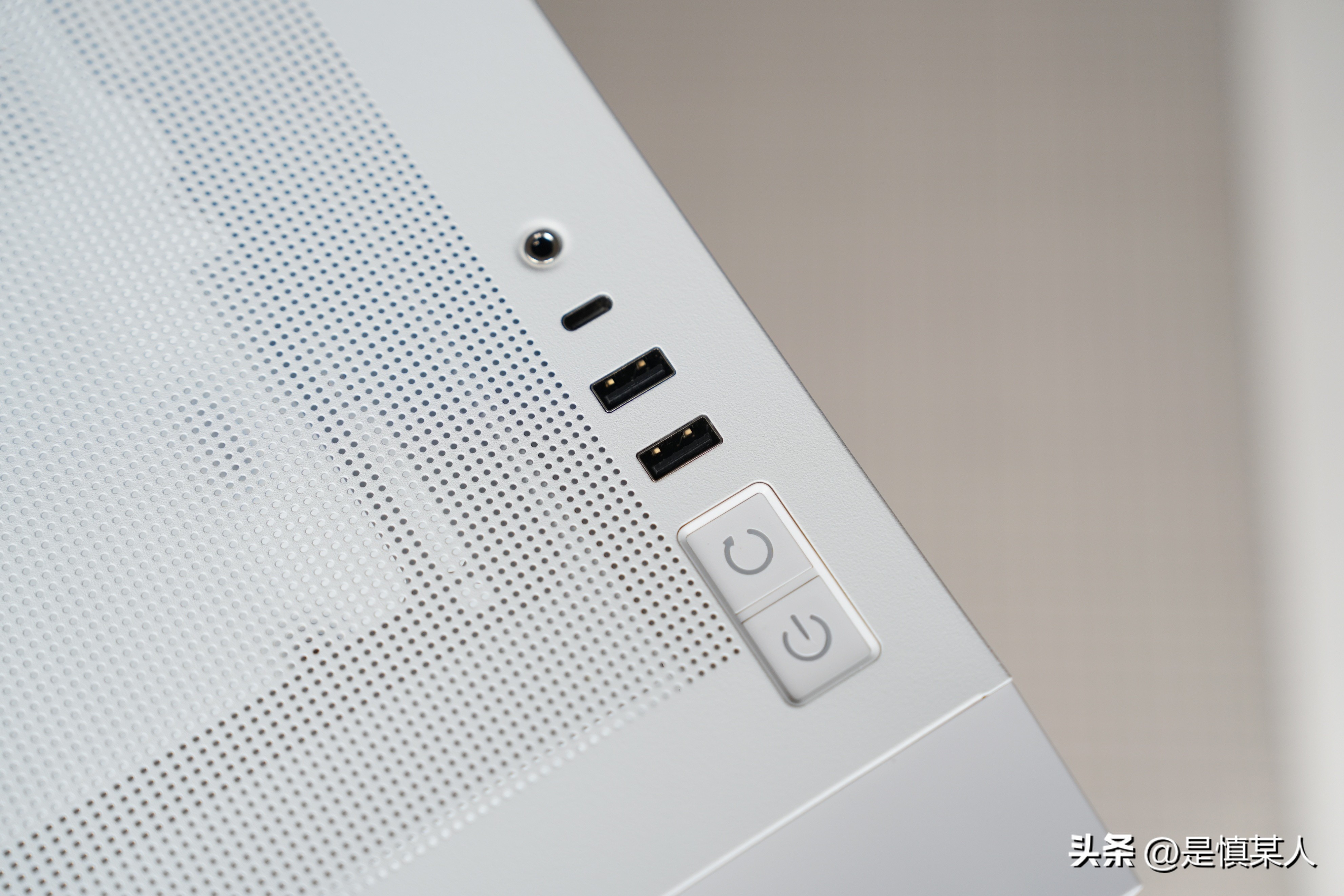 鑫谷昆仑御风机箱评测,鑫谷冰霜360argb冰山版水冷