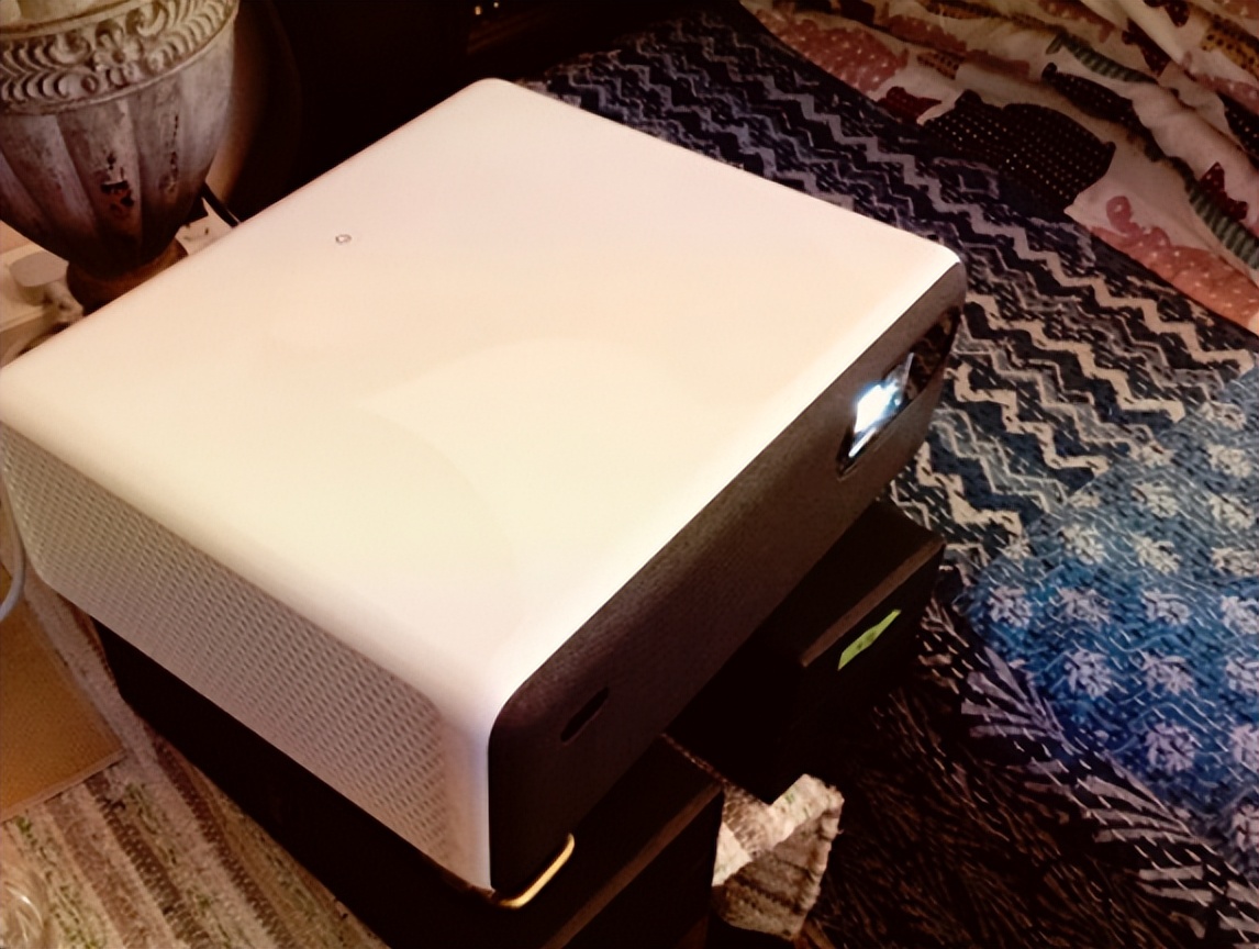 当贝x3投影仪是全封闭的吗,当贝x34kpro激光投影仪价格