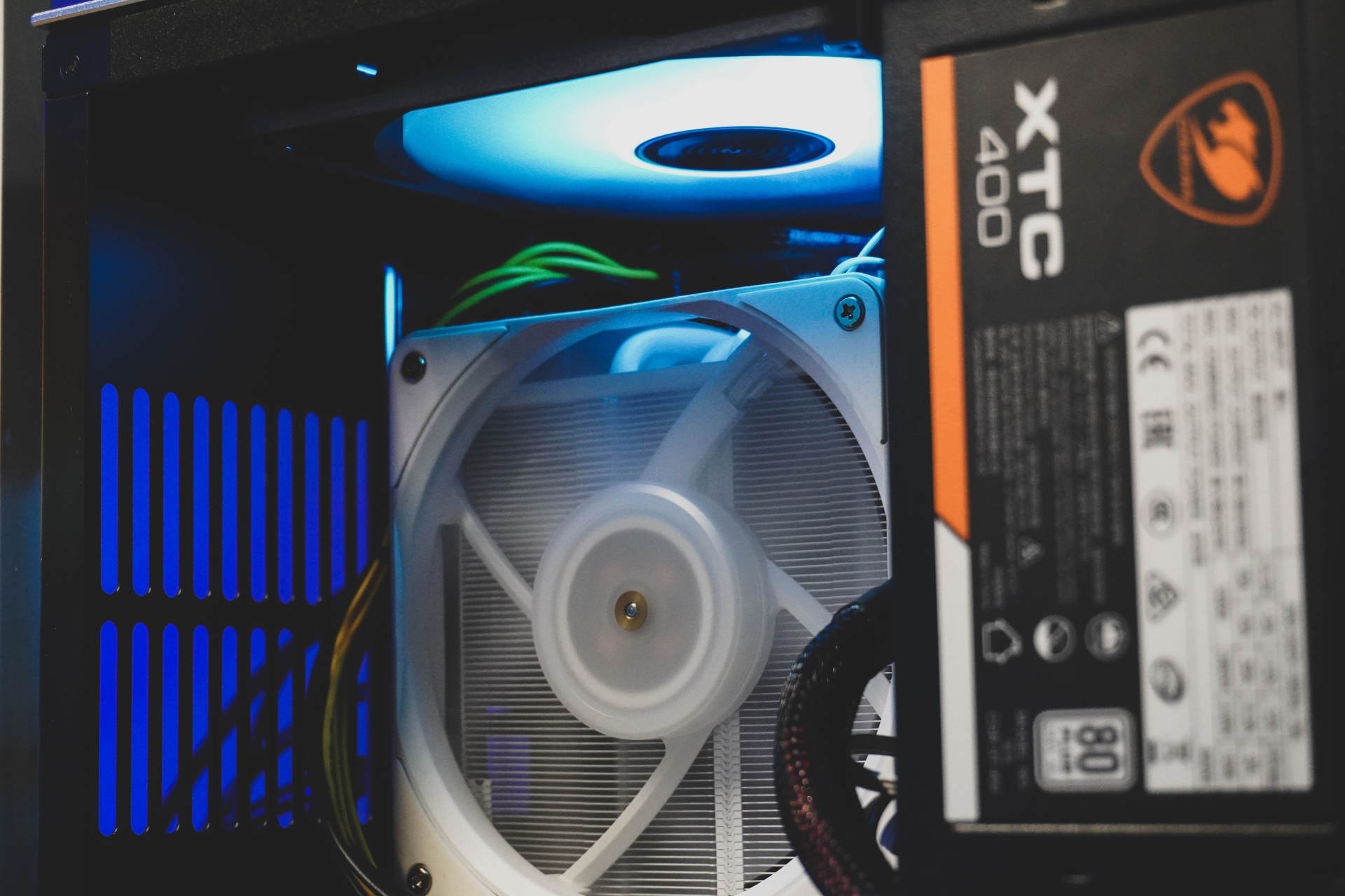 机箱空间太小了咋办,主机机箱太大了怎么改小