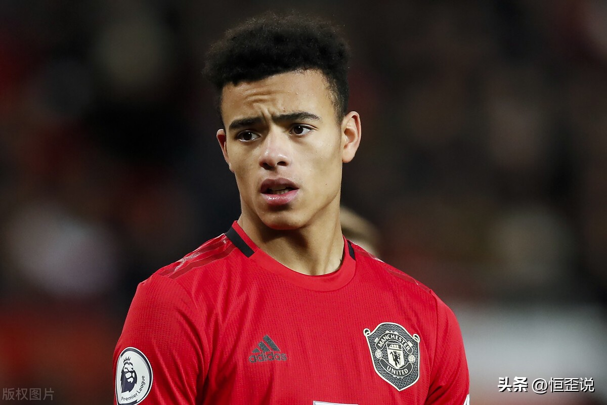 盘点足坛堪称球王的五大巨星,世界足坛公认的四大球王排名表格