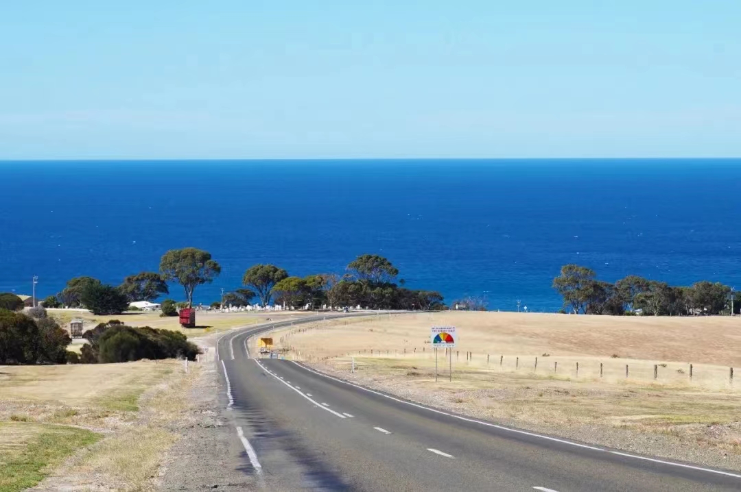 澳洲打工真实收入竟然是这种情况,中国人在澳洲打工一年能挣多少钱