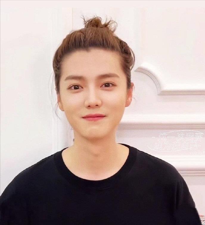 鹿晗罕见照片曝光,鹿晗新照曝光