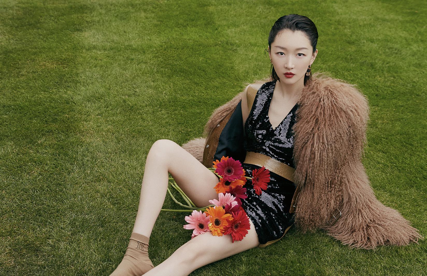 周冬雨早期出道照片,周冬雨回忆出道经历转眼从影十年