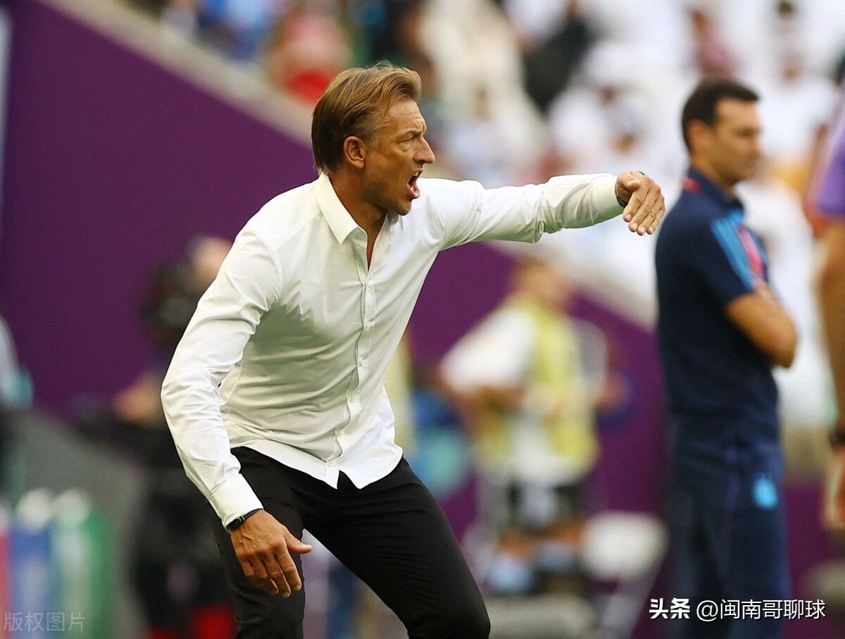 实力不够火力来凑,实力不够装备来凑足球