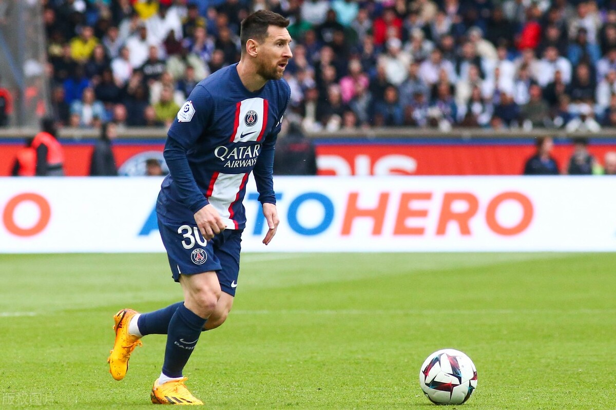 梅西年薪达3.2亿英镑!每秒89元,一个月薪资超2亿,引发网友热议