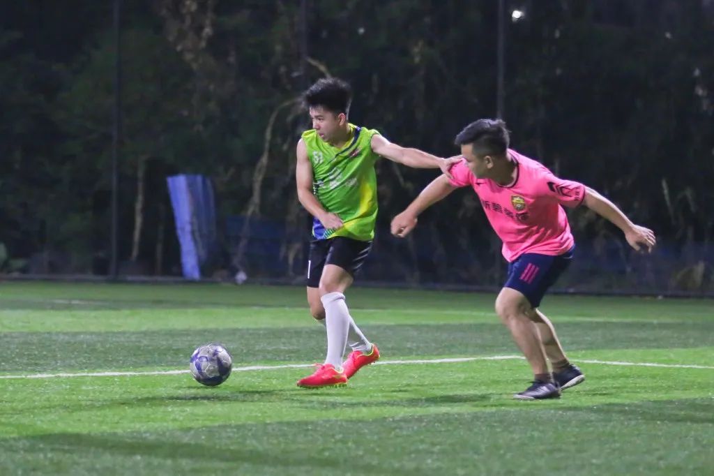 一起足球一起公益,一起为中国足球添砖加瓦