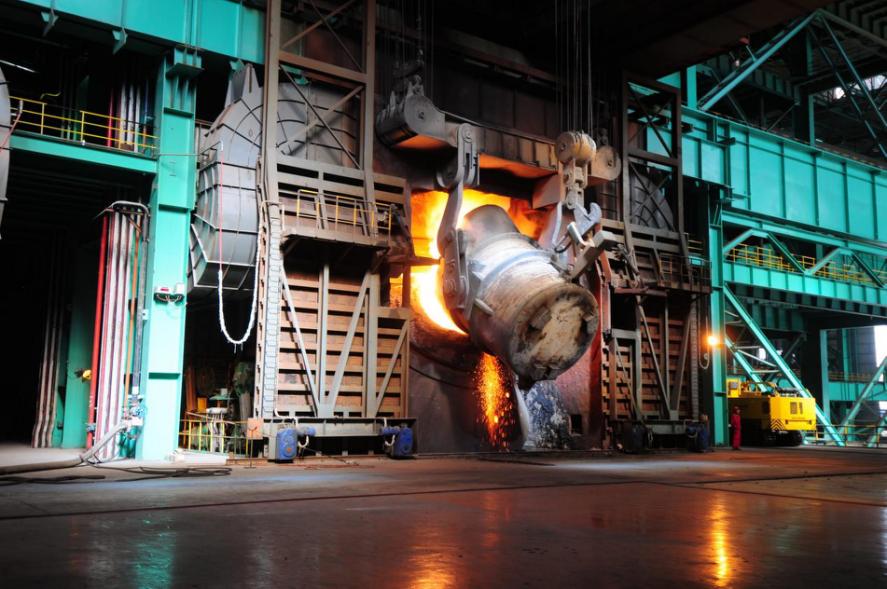 70年代日本参观鞍钢后欲用大米换炉渣，周总理说有猫腻，拒绝交换