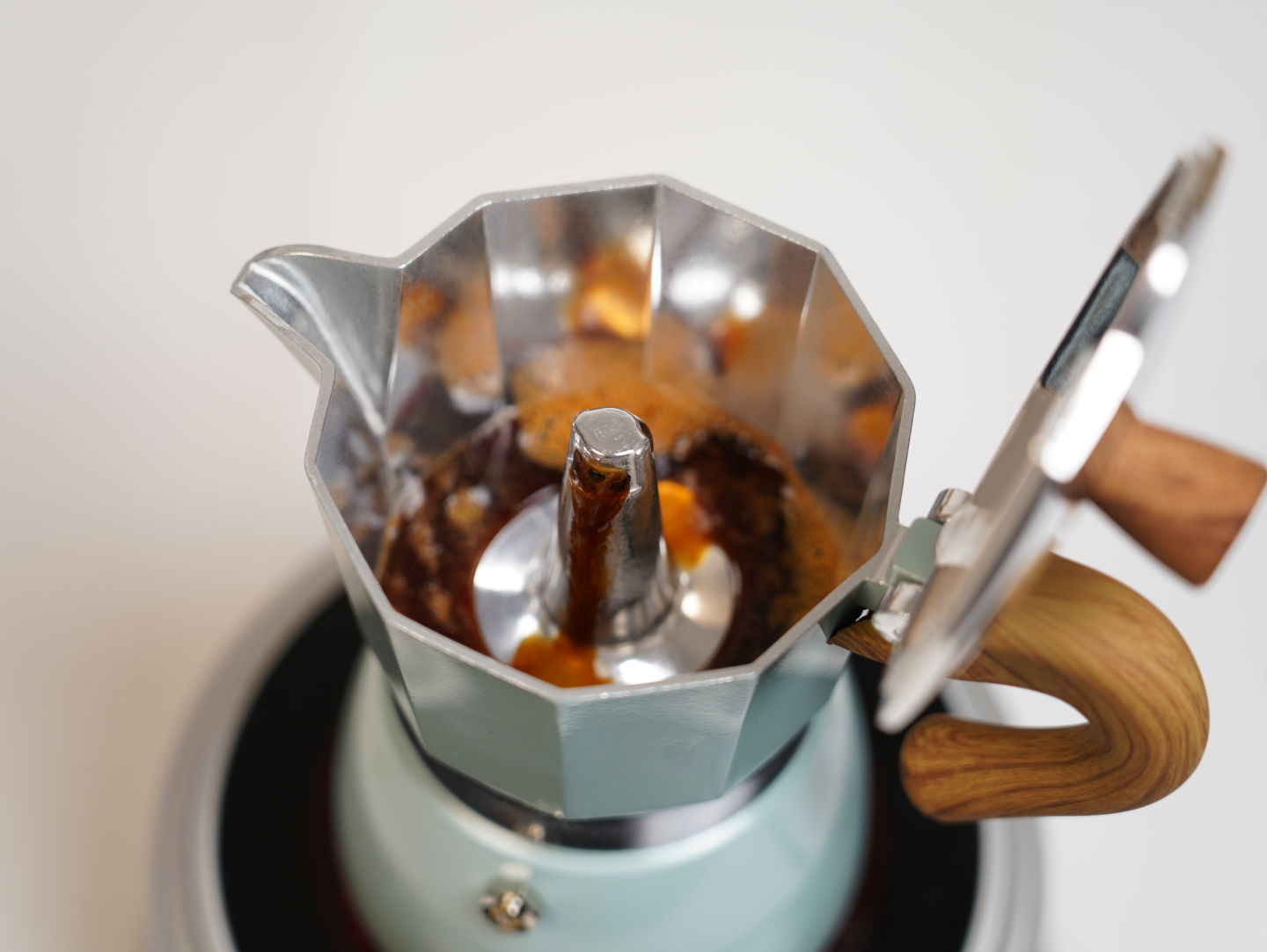 摩卡壶推荐性价比高电陶炉,如何选择合适尺寸的摩卡壶