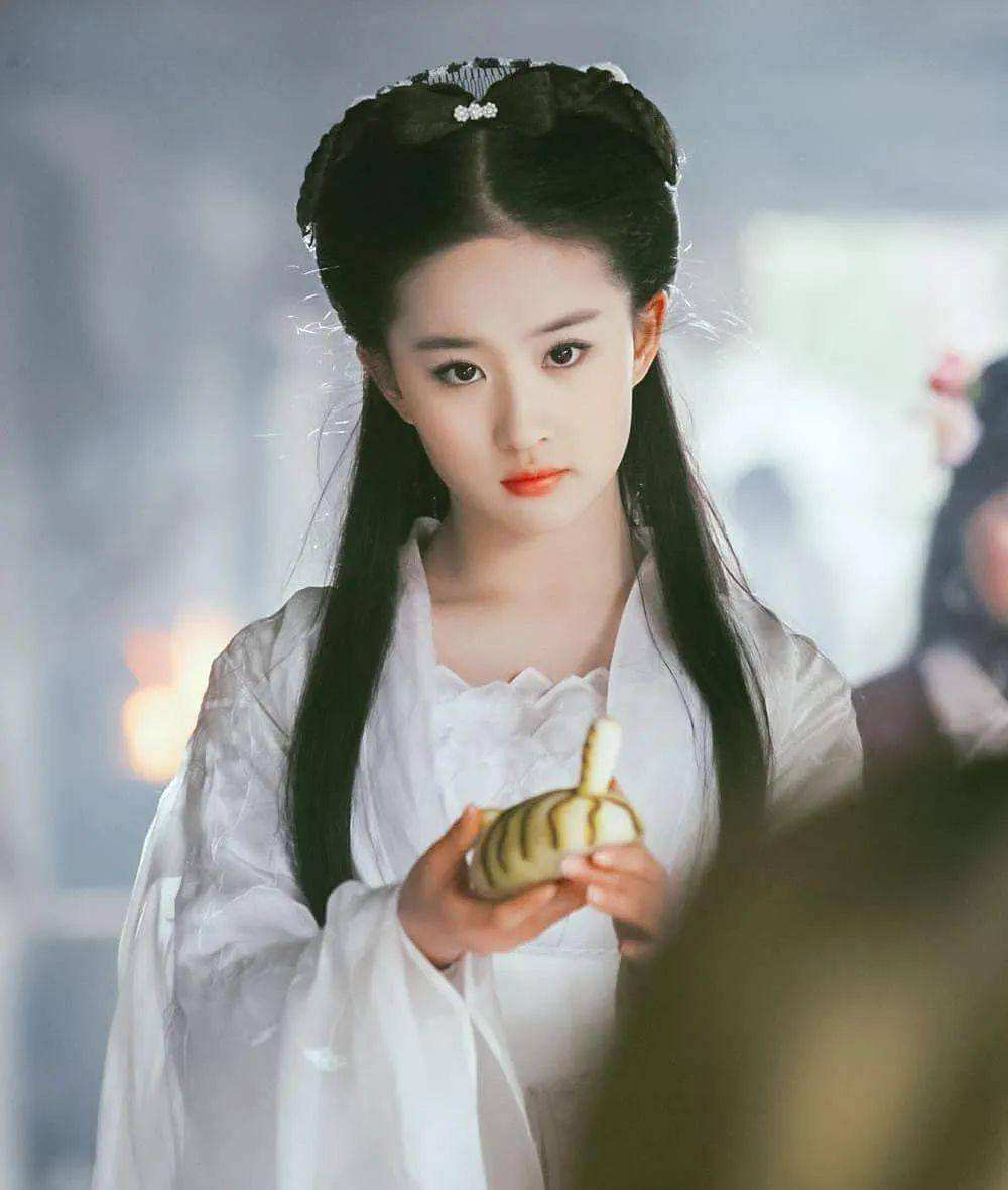 长大后才懂，小龙女为何放过尹志平，一灯大师一句话道出了原因