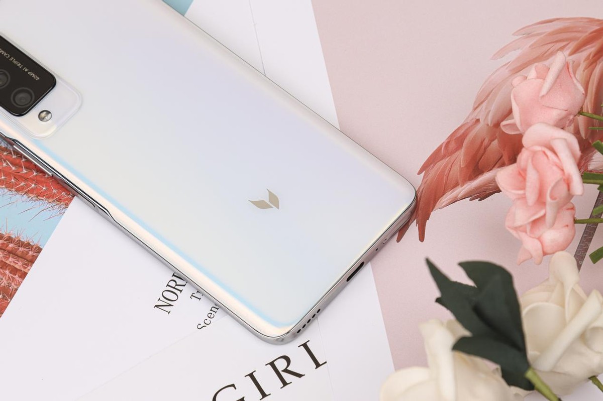 麦芒10和哪款外观一样,麦芒10手机推荐