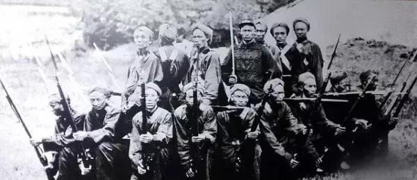 世界轻兵器先进武器图片,世界轻武器史