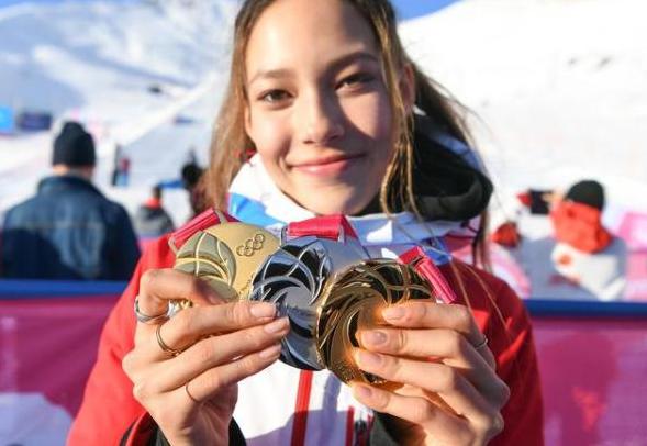 关于冬奥的作文素材,中国冬奥主题作文素材