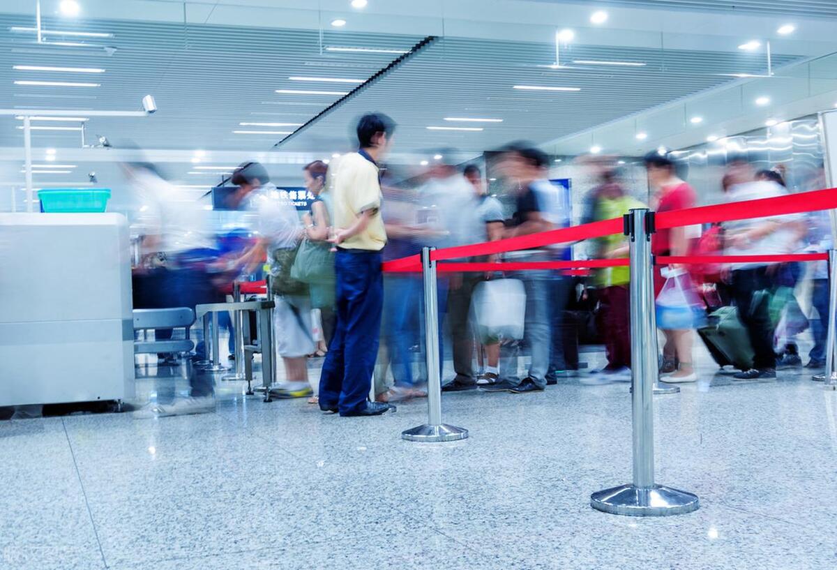 火车持刀伤人后续,男子火车上被人持刀伤害事件